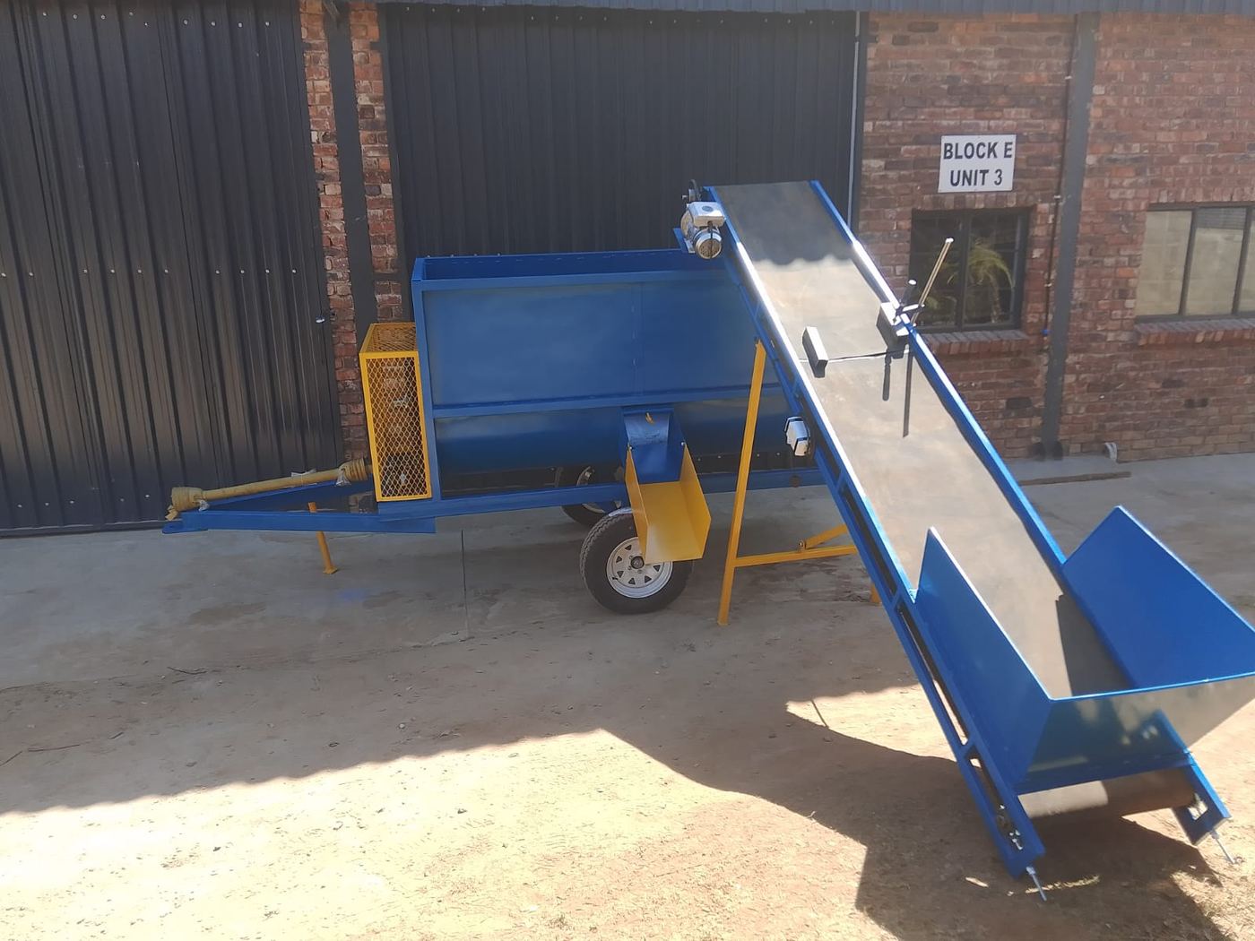 Inkunzi Agri concentrated feed mixers, several sizes